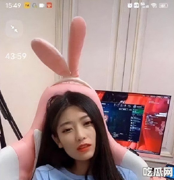 震惊!高学历女网红“甜甜佳”私密视频曝光,网友反应为何如此极端? 震惊!高学历女网红“甜甜佳”私密视频曝光,网友反应为何如此极端?