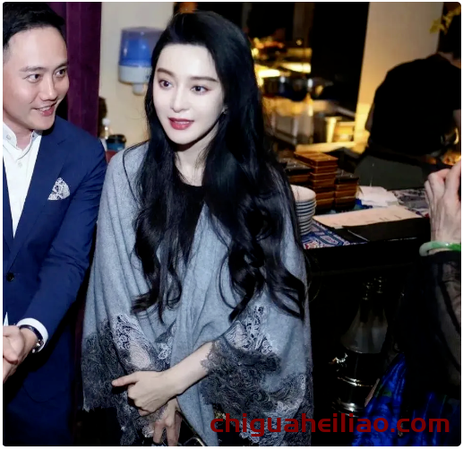 43岁范冰冰惊艳东京,白皙肌肤与狐狸眼迷倒众生